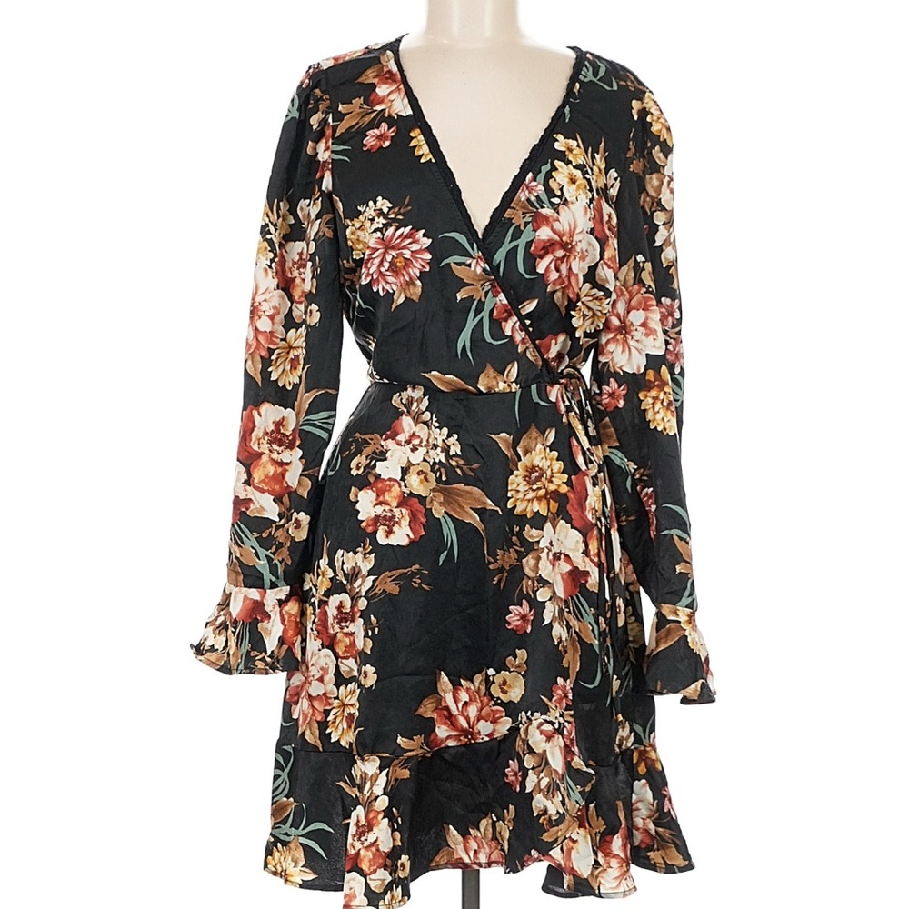 Xhilaration Black Floral Long Sleeve Dress